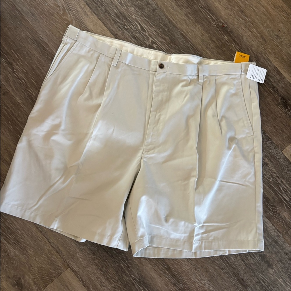 Men's Haggar Classic Pleated Khaki Shorts - Light Beige Sz 50W NWT